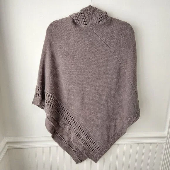 NWT Steve Madden Crochet Knit Soft Cozy Hooded Cape Poncho Knit Sweater Grey OS - Picture 3 of 9